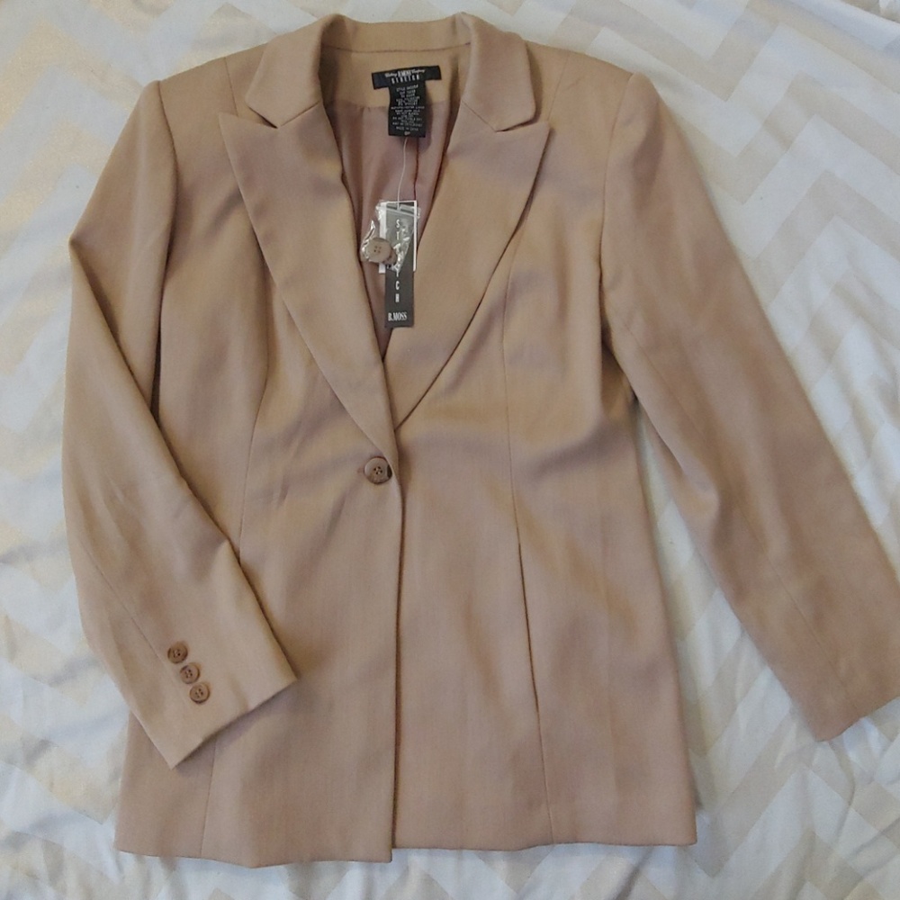 NWT B. Moss stretch tan blazer